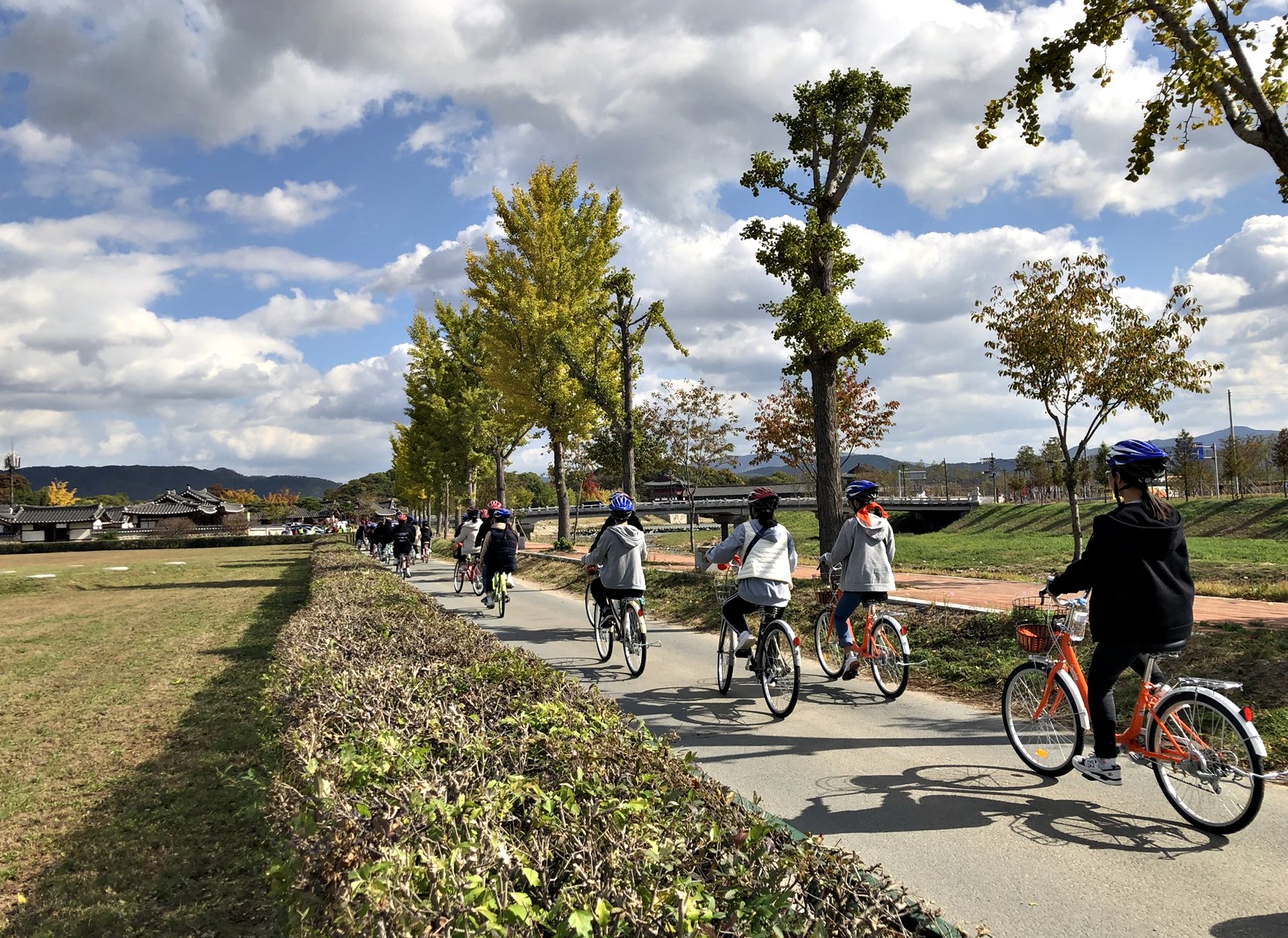 Велосипедные прогулки по Кёнджу 